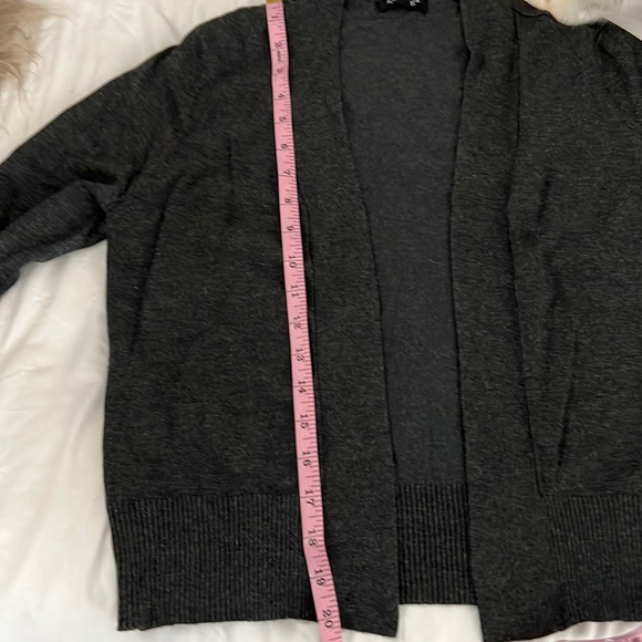 AAMILIFE cardigan sweater size small - Picture 3 of 7